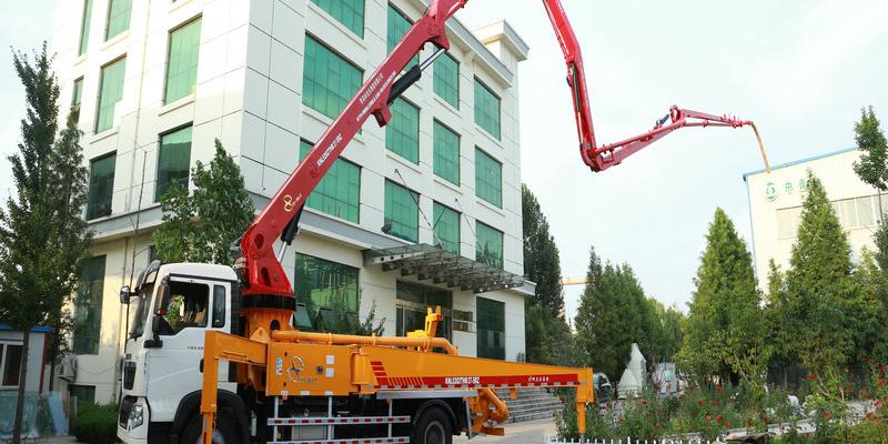 購買小型混凝土泵車需要考慮哪些因素？