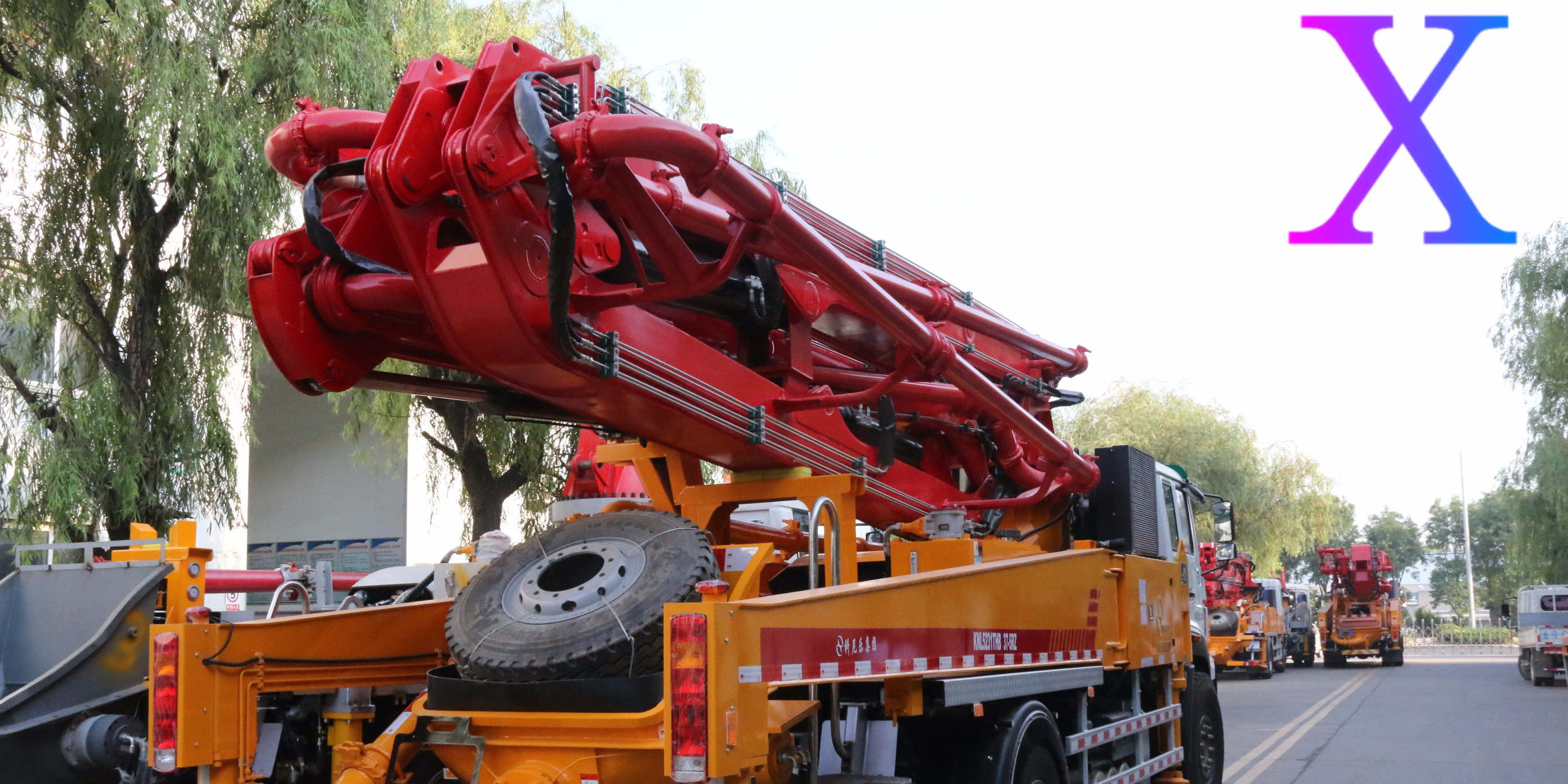 小型混凝土泵車施工作業(yè)要求知多少——科尼樂