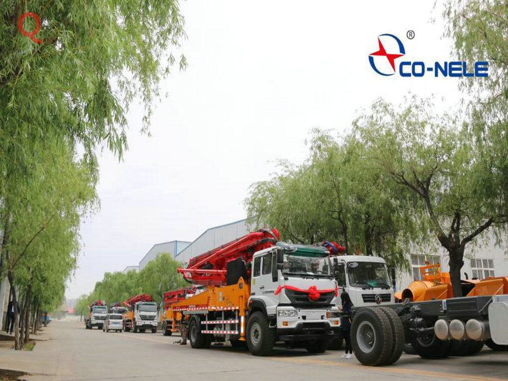 小型泵車、天泵、小型混凝土泵車