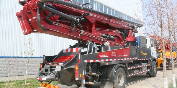 當泵車發動機過熱時需怎么解決