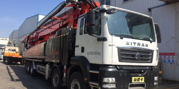 泵車潤滑系統每次要處理干凈