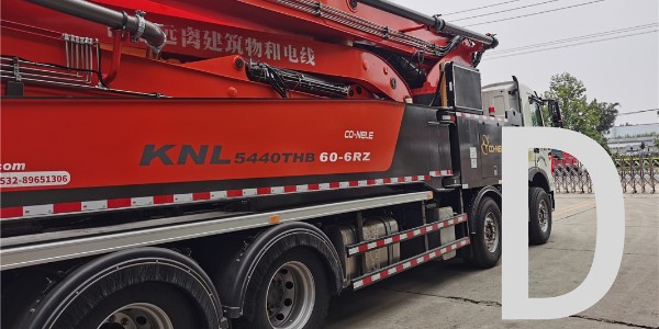 泵車臂架系統和轉塔結構