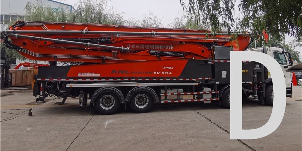 泵車的泵送系統由哪些機構組成？